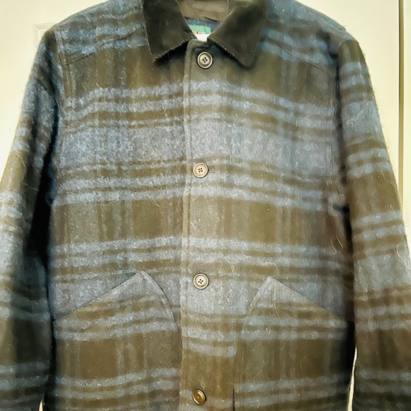 NWT J. Crew Men’s Wool Barn Jacket Blue and Black Plaid Size Large - Picture 1 of 3